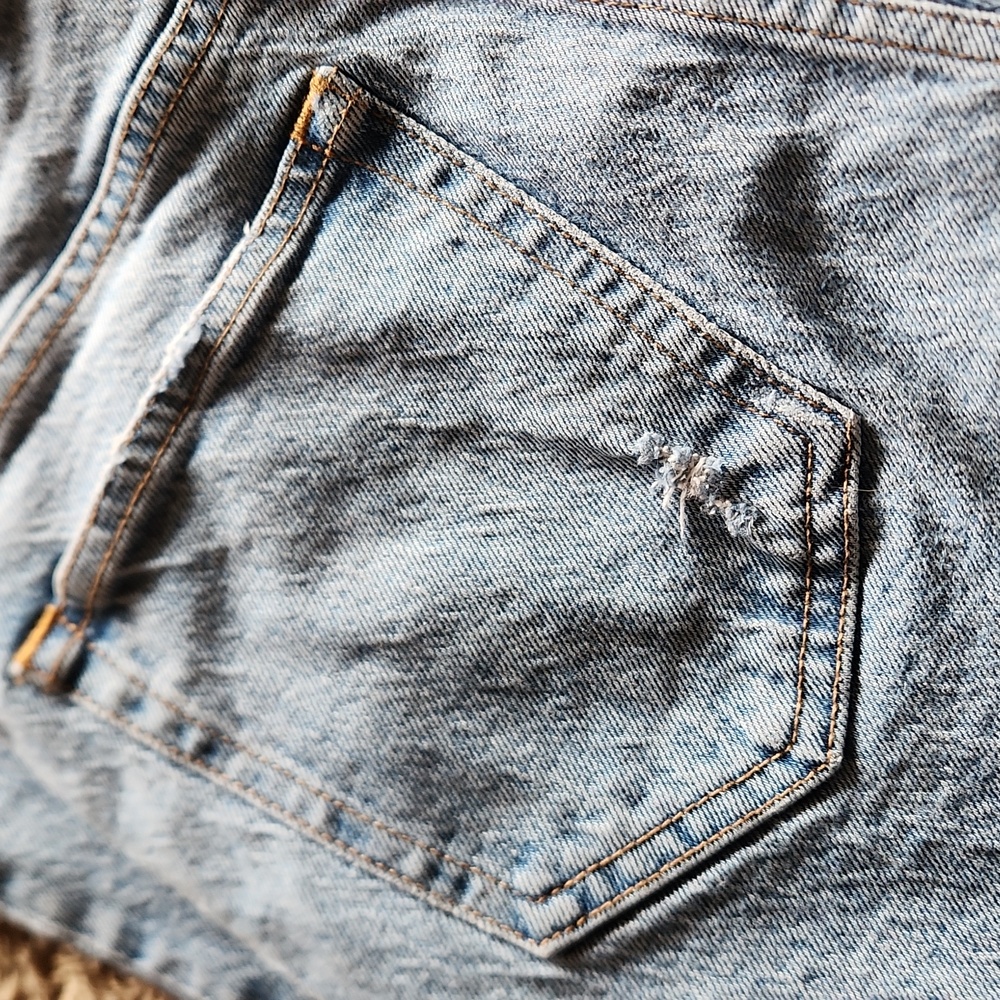 Abercrombie & Fitch ulta high rise straight distressed womans size 4 jeans - Picture 8 of 12
